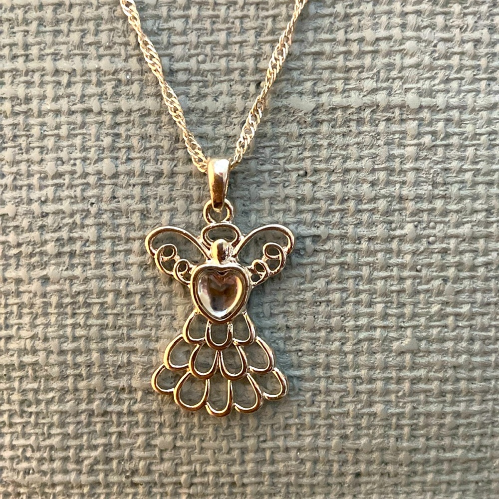 Silver angel pendant necklace